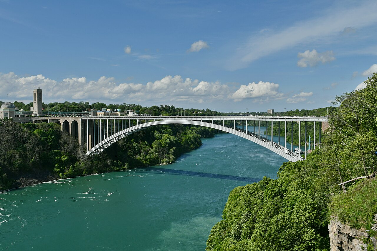 Rainbow Bridge CanadaβUSA border