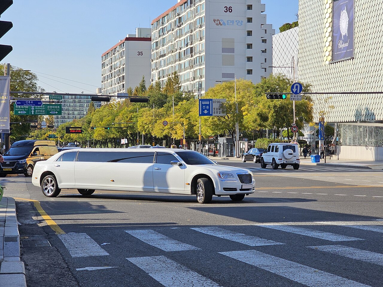 Stretch Limousine